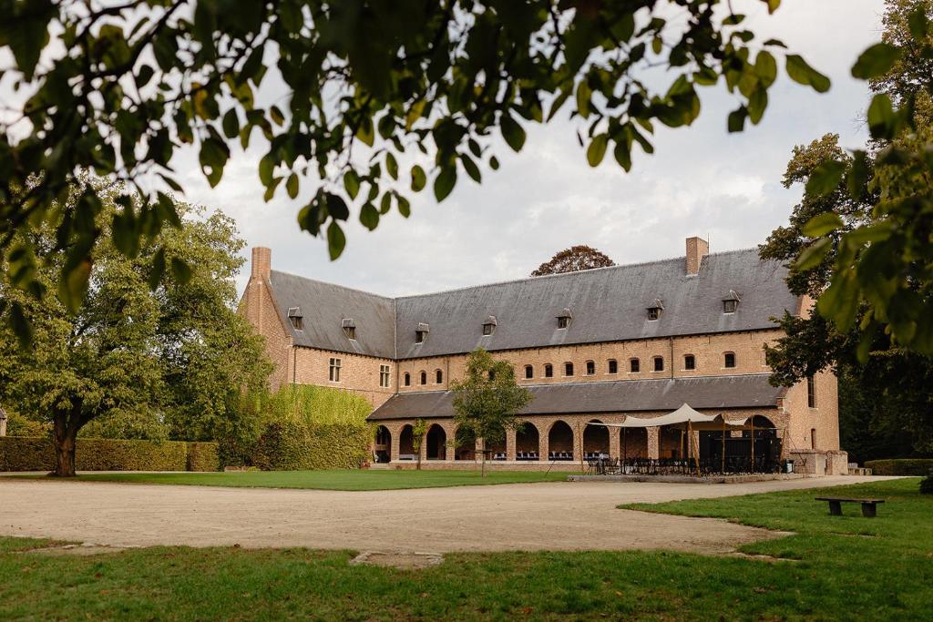 Priorij Corsendonk*** (Oud-Turnhout)